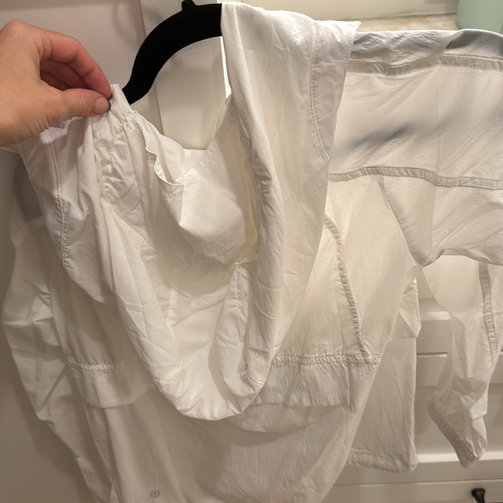 Lululemon jacket - Picture 4 of 4